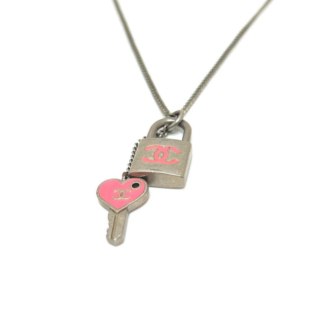 CHANEL 07P Coco Mark Padlock Cadena Heart Key Chain Necklace, Metal, Women's,... - Picture 4 of 7